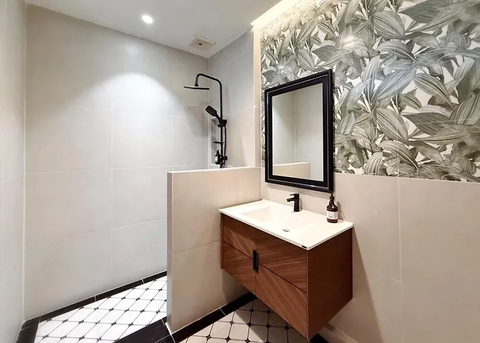 Holiday home Mid Century Modern Townhouse Near Jatujak Park 3 Bed 2 Bath With Bathtub Bangkok