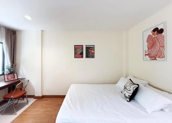 Holiday home Mid Century Modern Townhouse Near Jatujak Park 3 Bed 2 Bath With Bathtub