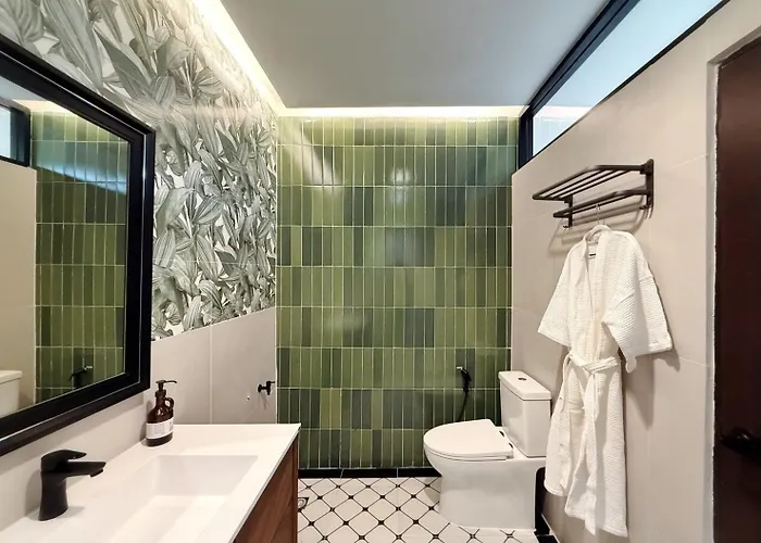 Holiday home Mid Century Modern Townhouse Near Jatujak Park 3 Bed 2 Bath With Bathtub