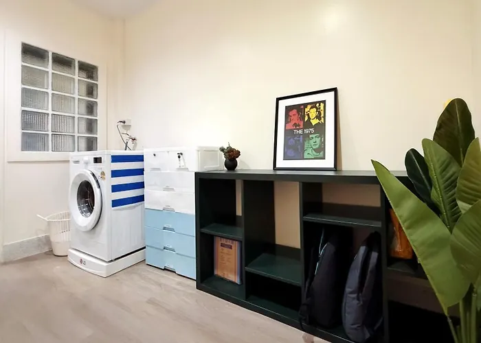 Mid Century Modern Townhouse Near Jatujak Park 3 Bed 2 Bath With Bathtub *